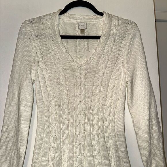 Cupio Cable Knit Ruffle Hem Wrist Length Sleeve Cream Sweater Medium NWT - Picture 3 of 9
